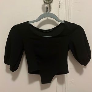 Black puff sleeve crop top